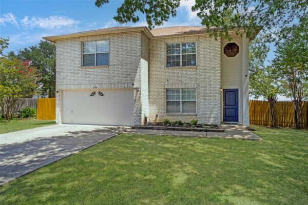 950 Whispering Hollow Dr, Kyle