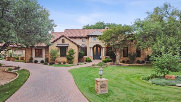 105 Pitchstone Cv, Georgetown