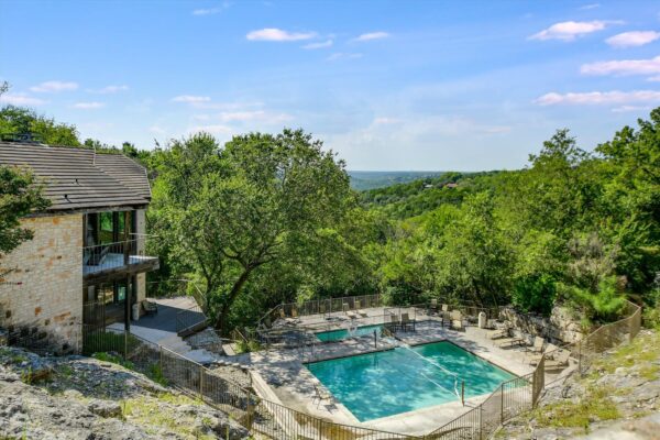 8200 Neely Dr #242, Austin
