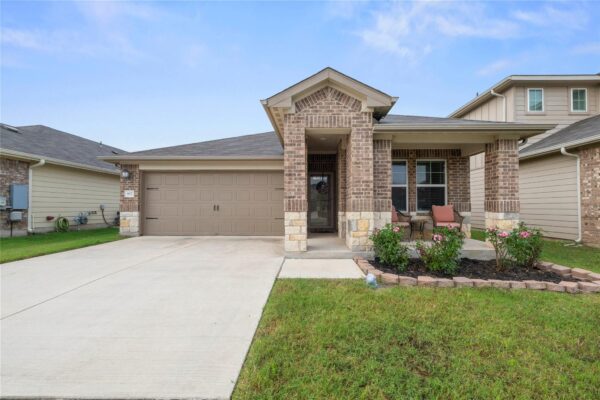 407 Water Way Ave, Hutto