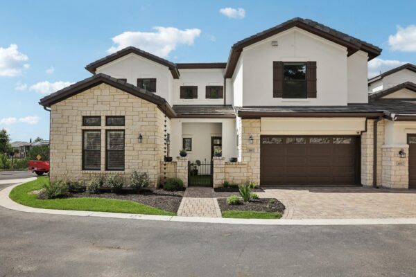 101 Cascading Water Pl, Austin