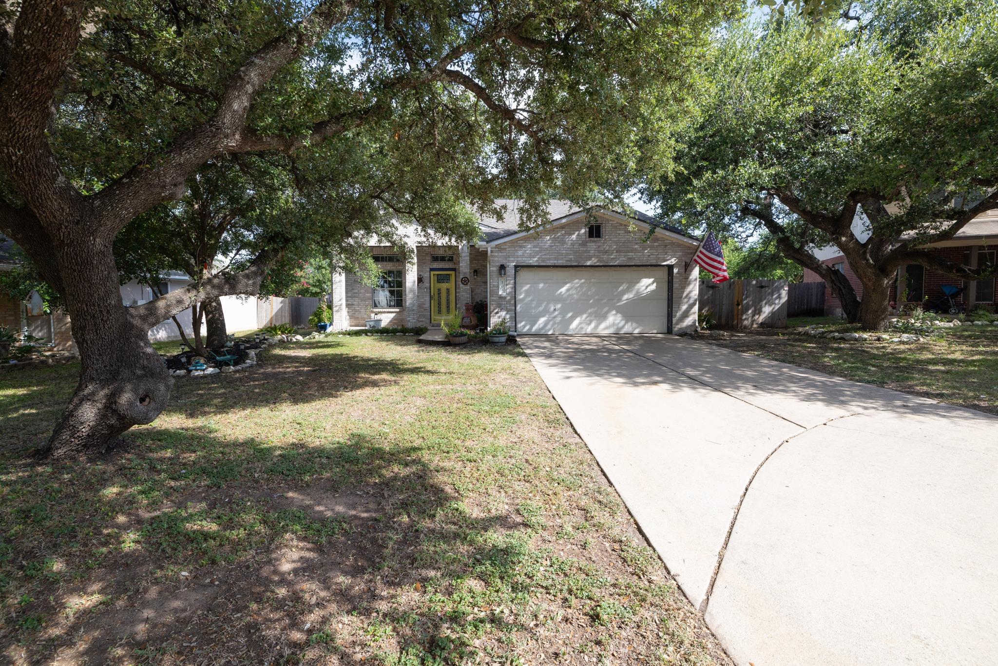 104 Grant Ct, Leander, TX 78641