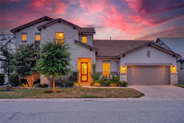 2000 Mazarro Dr, Leander