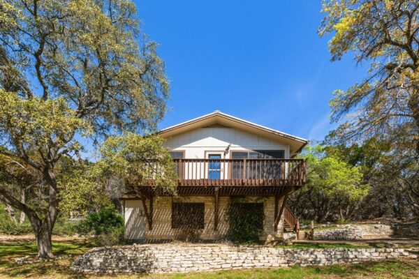7303 White Oak Dr, Lago Vista