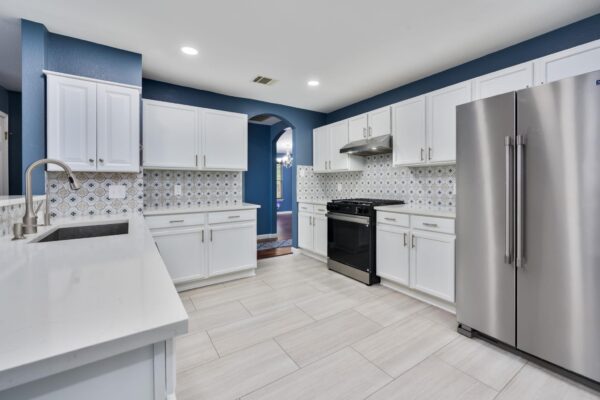 207 Presidio Dr, Leander