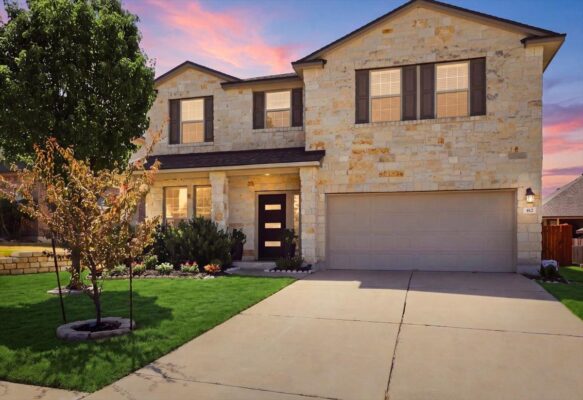 412 Alsatian Ln, Leander