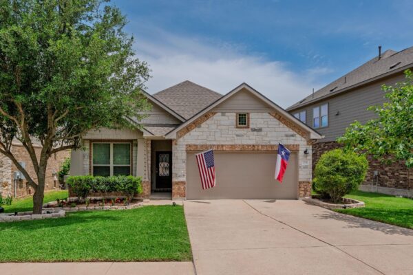 2701 Auburn Chestnut Ln, Pflugerville