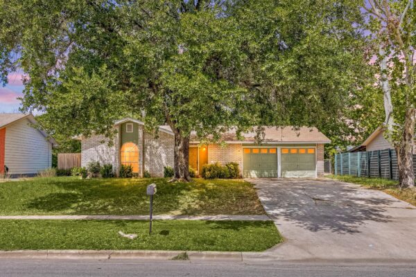 2412 E Stassney Ln, Austin