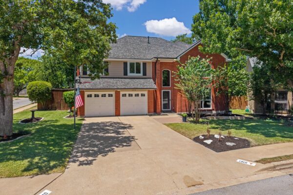 1910 Springwater Dr, Round Rock