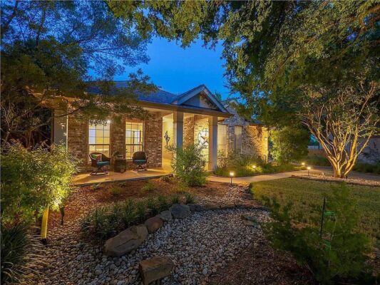 2812 Cascade Falls Dr, Austin