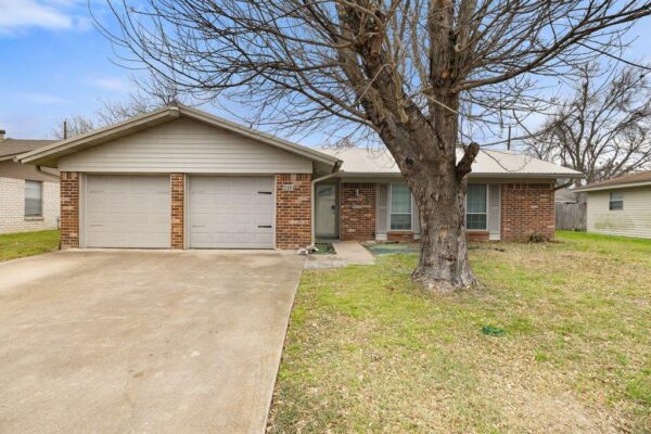 2204 Smith Ave, Taylor
