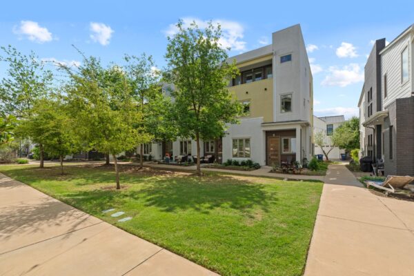 4517 Kocurek St, Austin