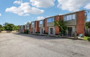 1221 W Hopkins St #2, San Marcos