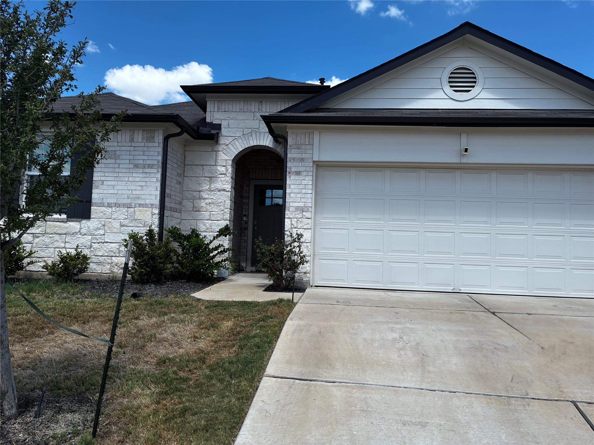 164 Alamo Vine Ct, Kyle, TX 78640