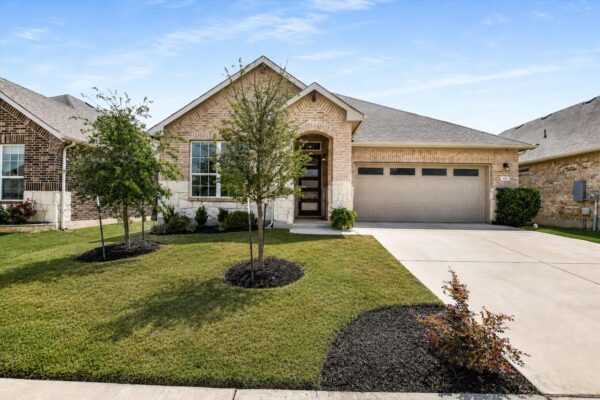 420 Mountain Sky Bnd, Leander
