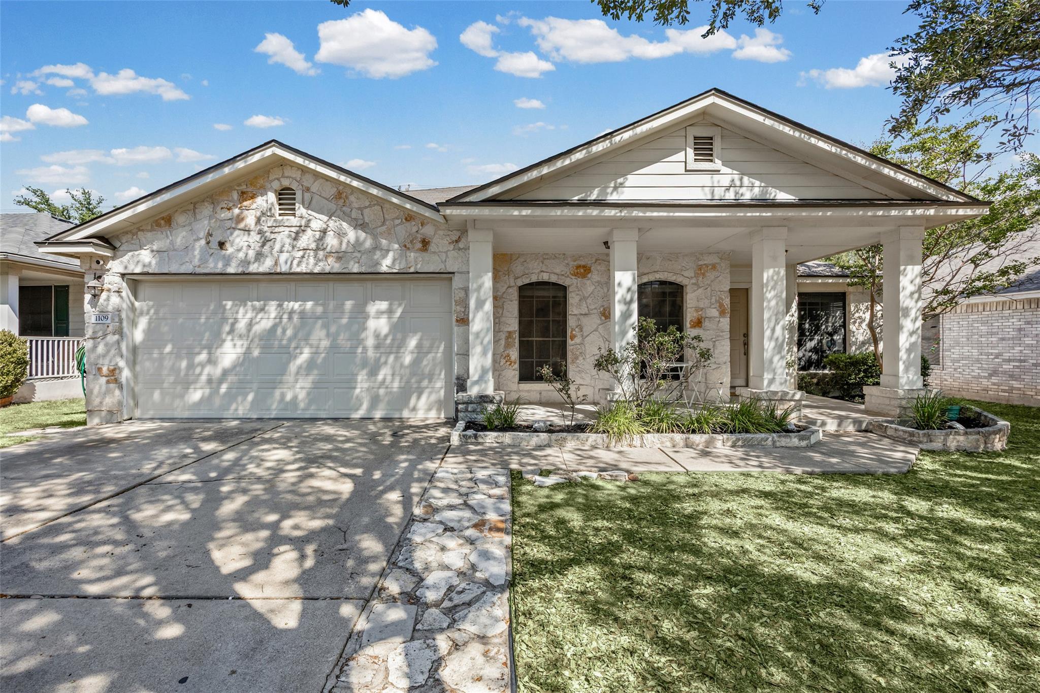 1109 Chardonnay Xing, Leander, TX 78641