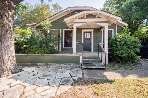 807 E 45 St, Austin