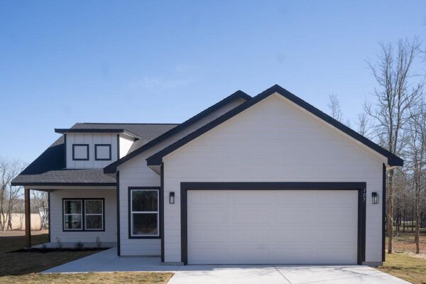 107 Keahi Ct, Bastrop