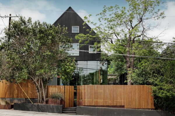 2700 E 12th St, Austin