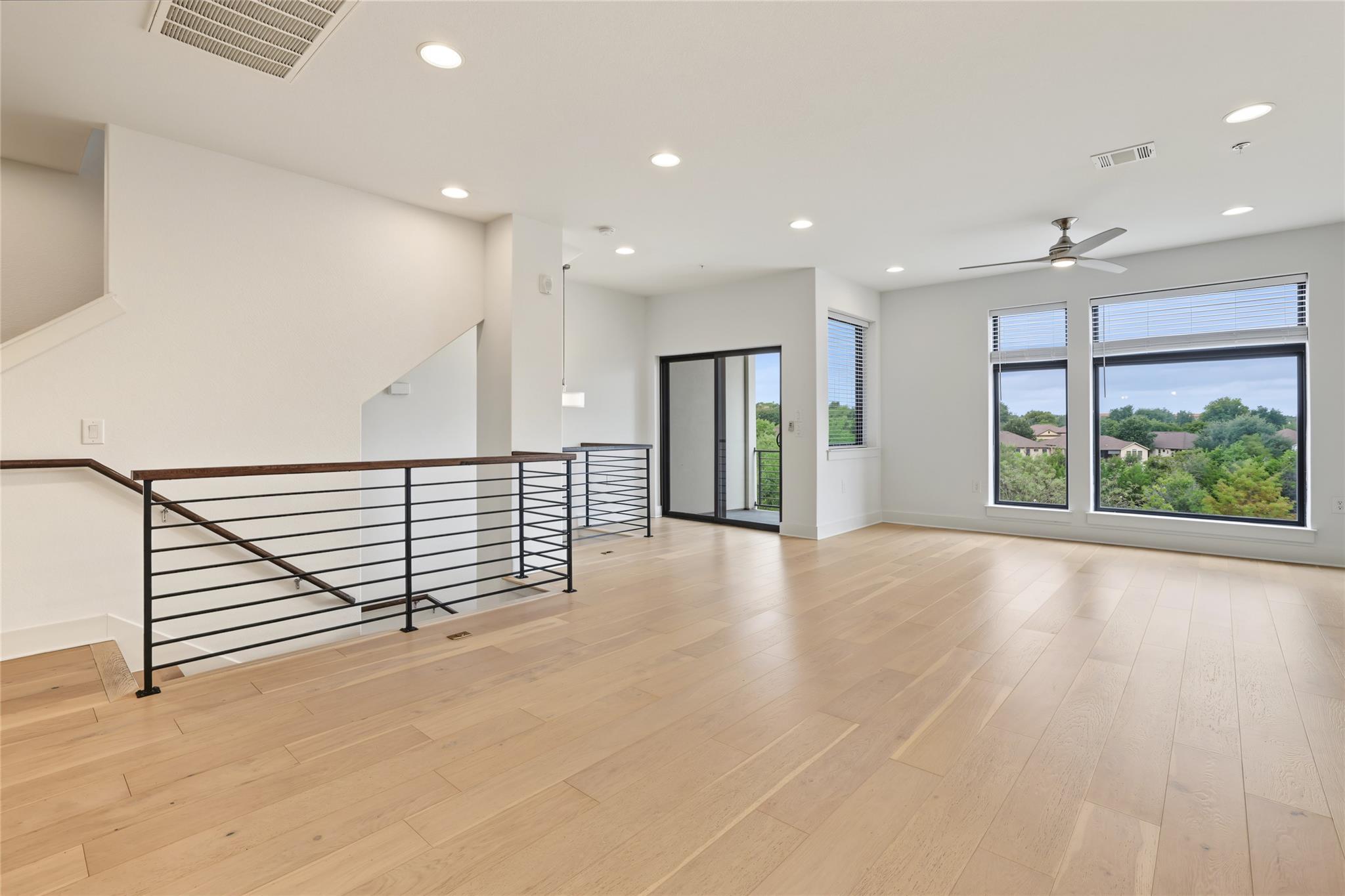 2050 Lohmans Spur Rd #102, Austin, TX 78734