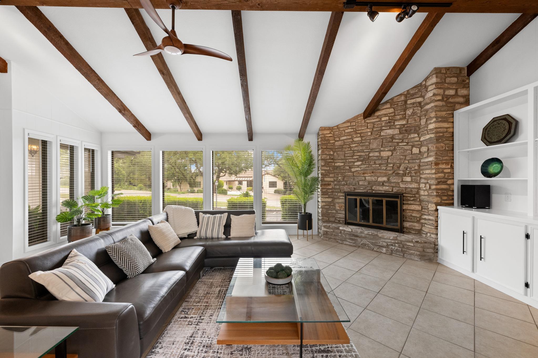 703 Vanguard St, Lakeway, TX 78734