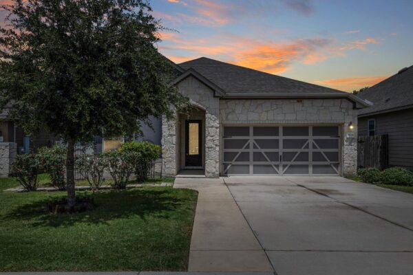 14004 Lyndon B Johnson St, Manor
