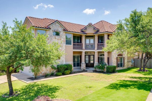 15633 INTERLACHEN Dr, Austin