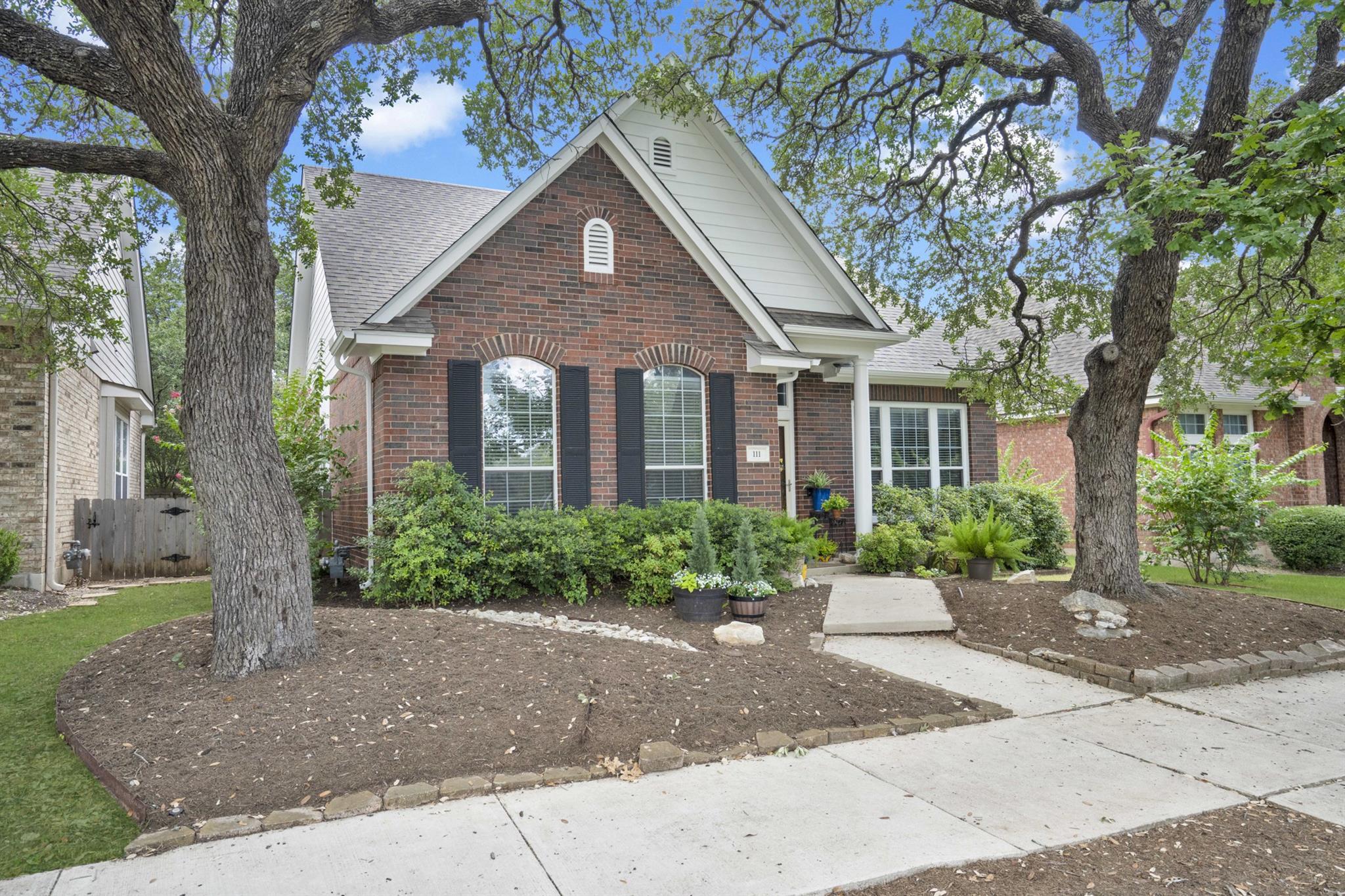 111 Village Park Dr, Georgetown, TX 78633