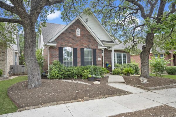 111 Village Park Dr, Georgetown