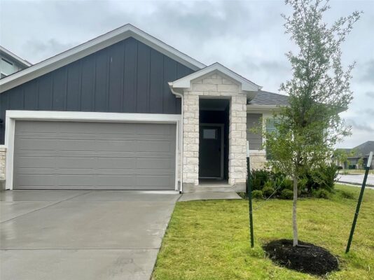 137 Holmby Dr, Hutto