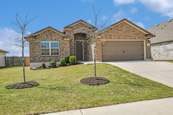 309 Chickasaw Ln, Hutto
