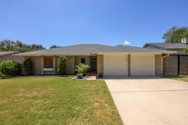2717 Charlesworth Dr, Austin