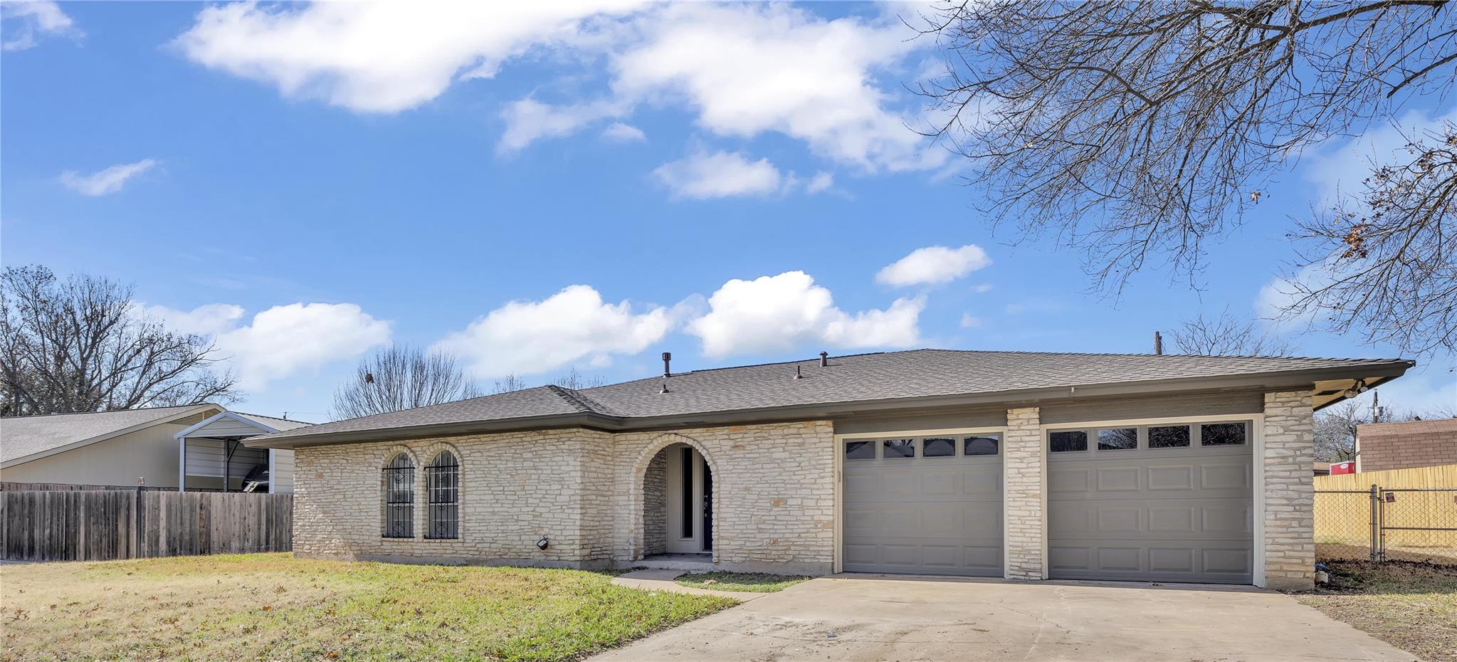 514 Sara Dr, Round Rock