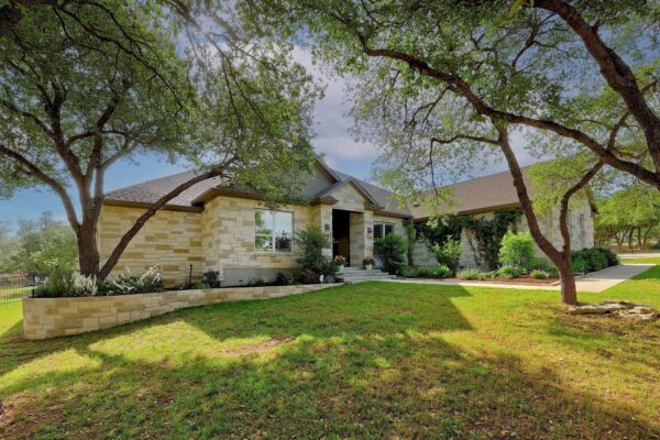 105 Graystone Ln, Georgetown