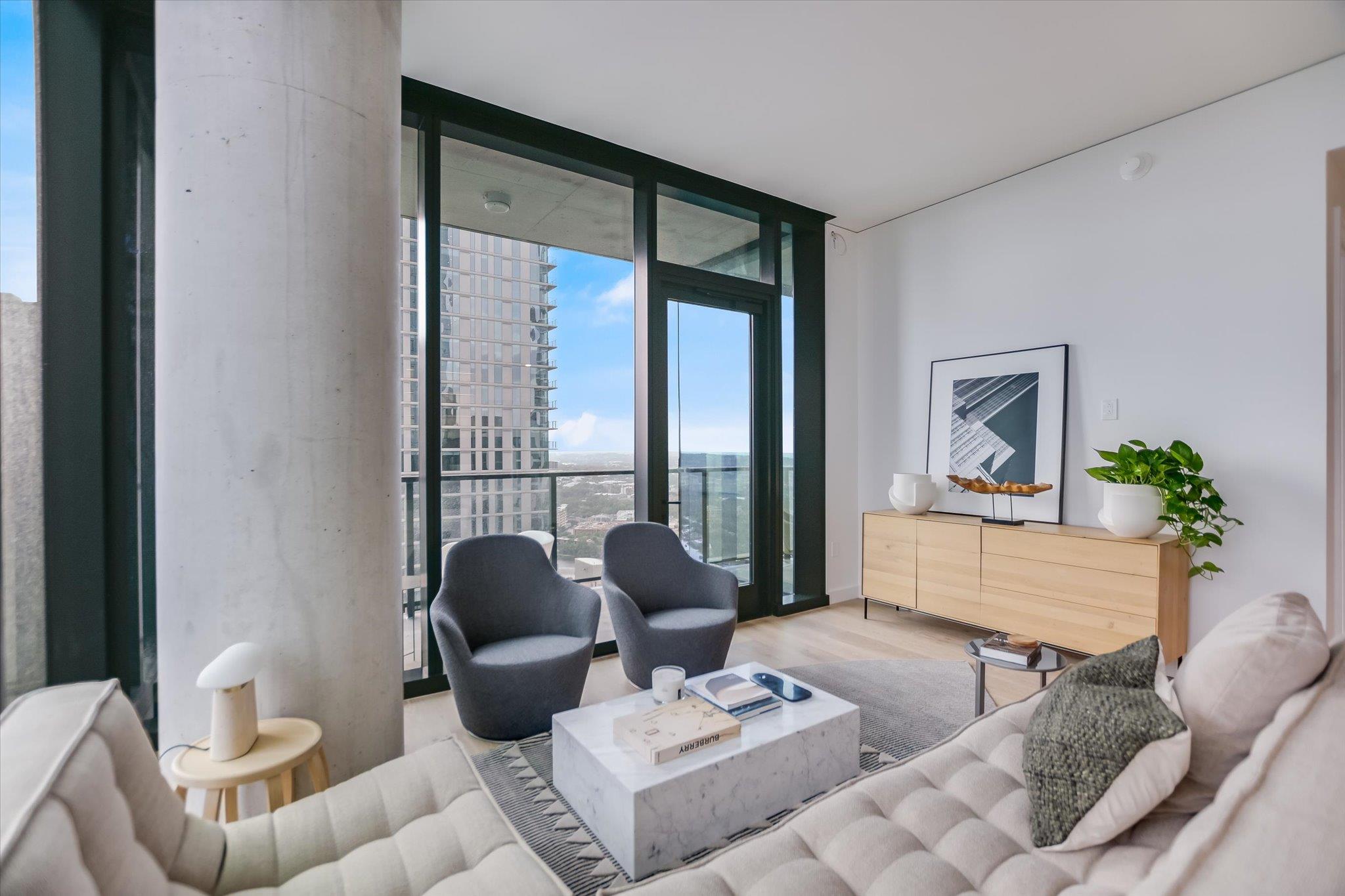 610 Davis St #3002, Austin