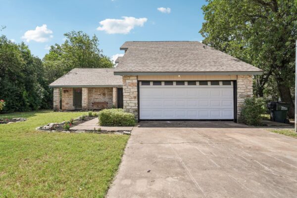 1100 Riverbend Dr, Georgetown
