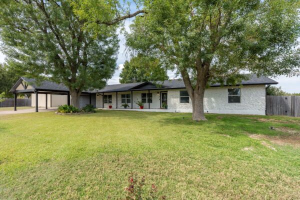 130 Hy Rd, Buda