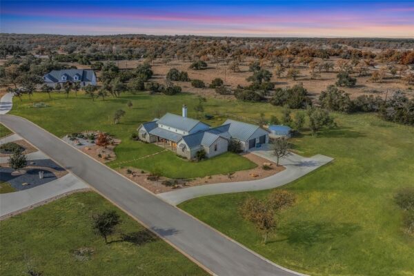 235 Mr Charlie Lane None, Round Mountain