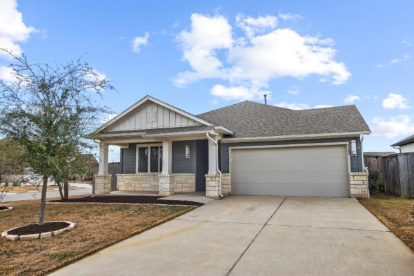 133 James Rose Ln, Bastrop