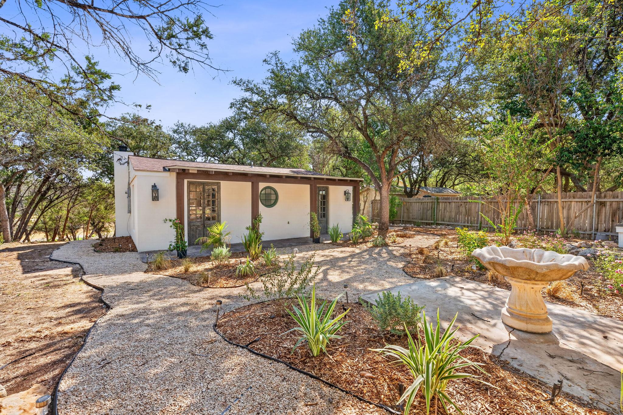 2609 Oak Ridge Dr, Spicewood, TX 78669