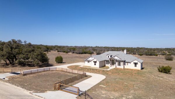 103 Buck Rabbit Rd, Briggs