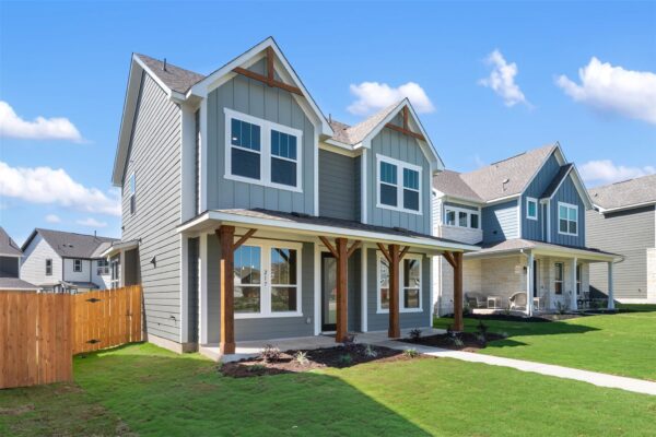 437 Carr Dr, Liberty Hill