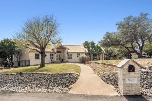 21007 Newhaven Cv, Lago Vista