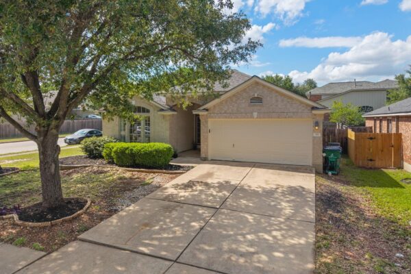 517 Paso Fino Trl, Cedar Park