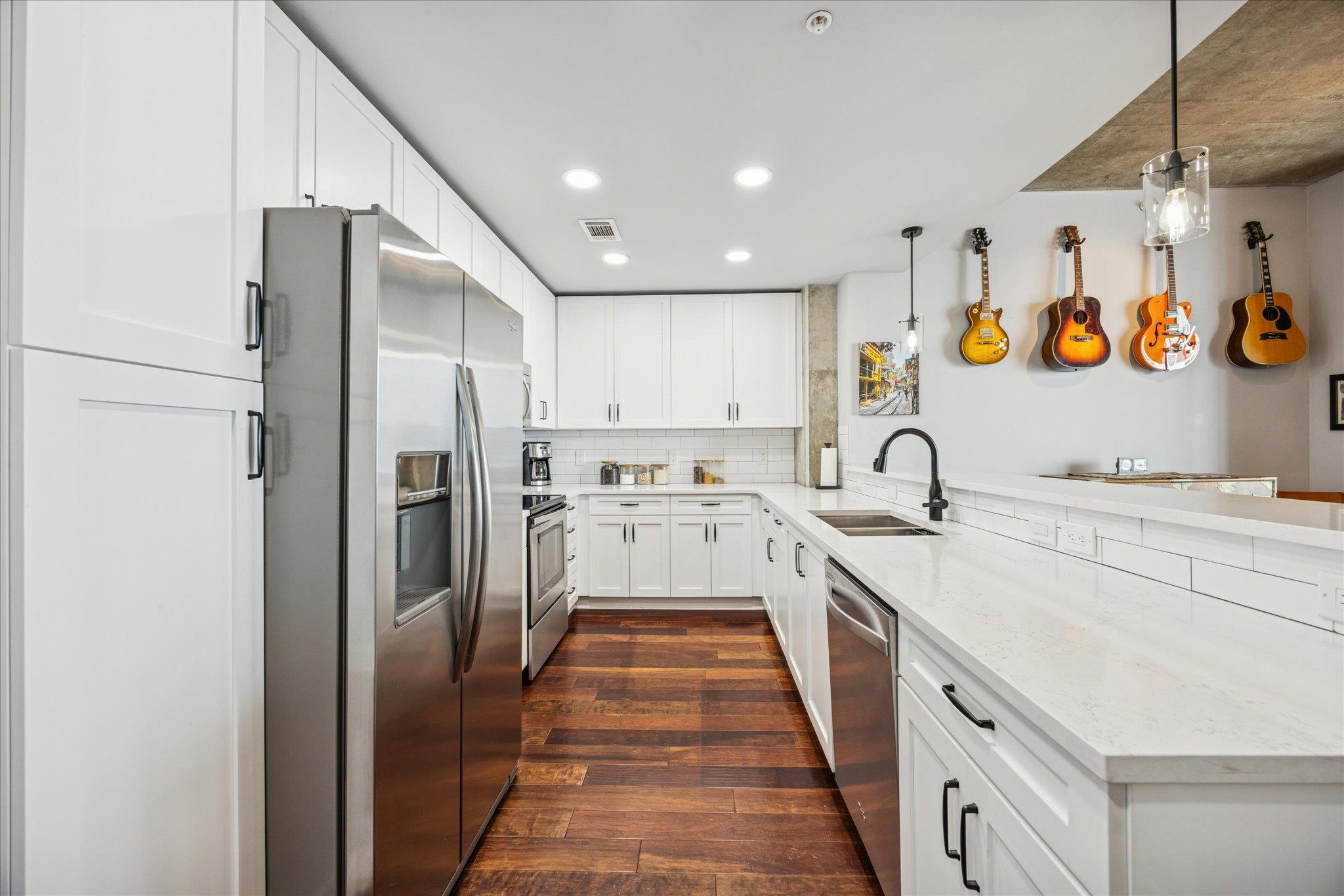 360 Nueces St #4009, Austin, TX 78701