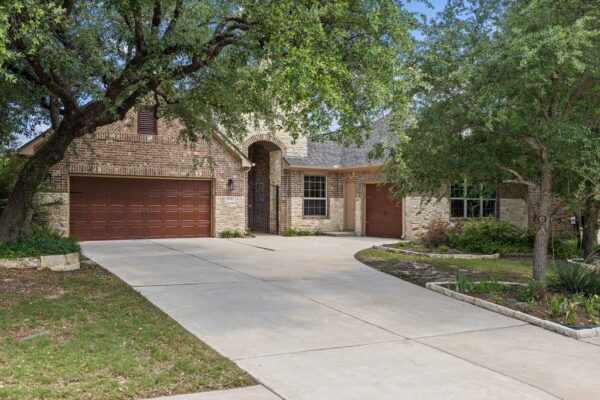2120 Peoria Dr, Leander