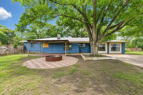 1111 Silent Valley Rd, Lockhart