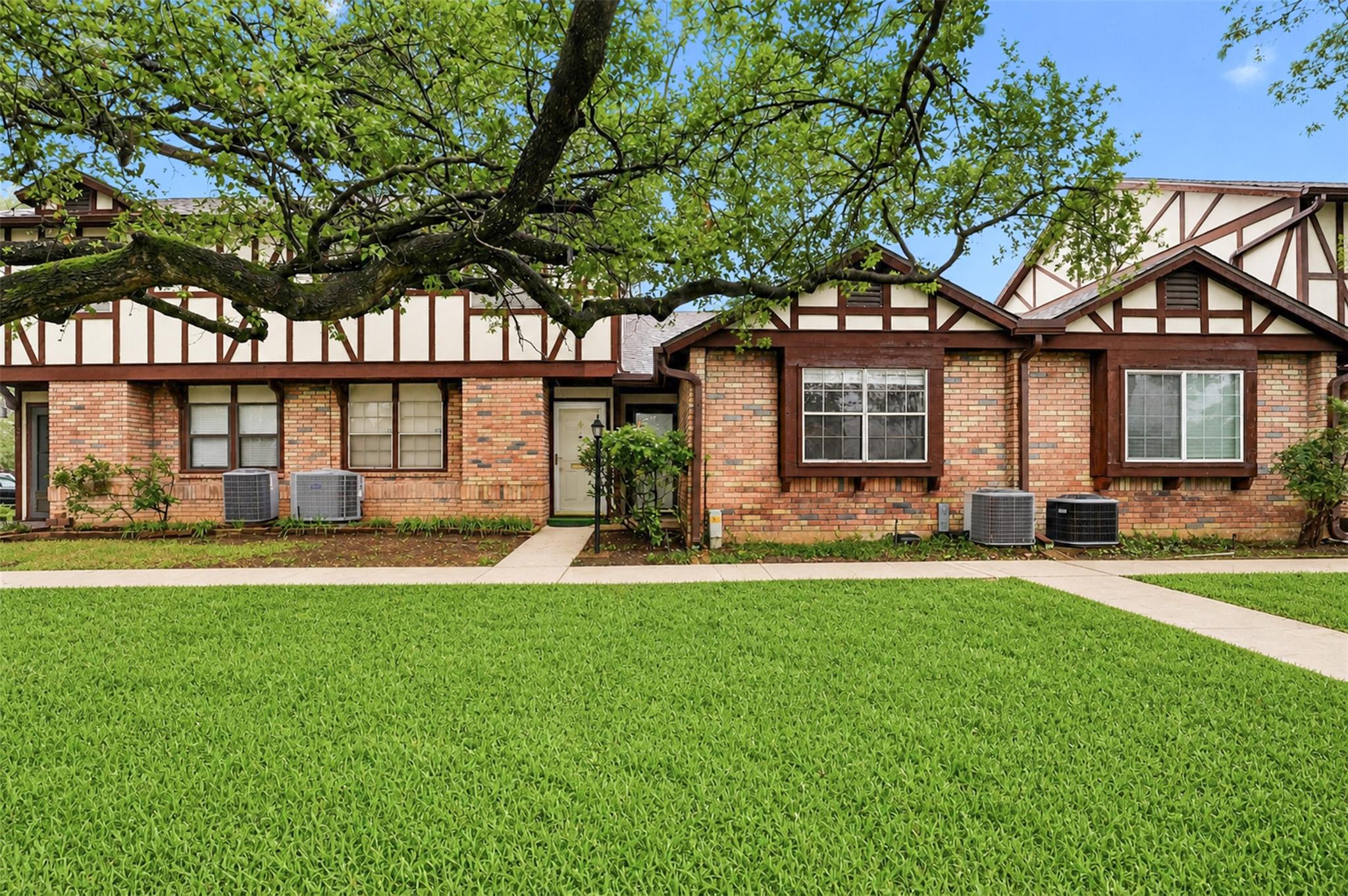 3505 Greystone Dr, Austin