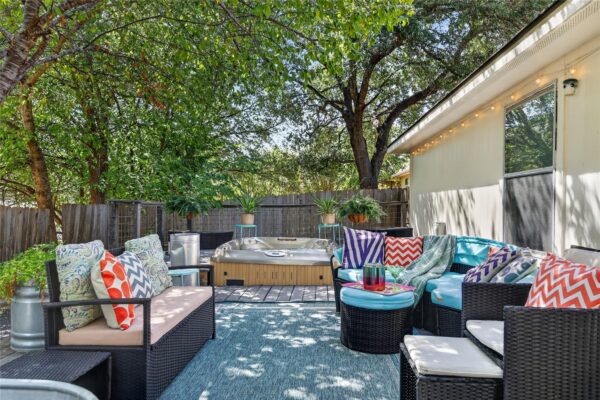 9213 Grant Forest Dr, Austin