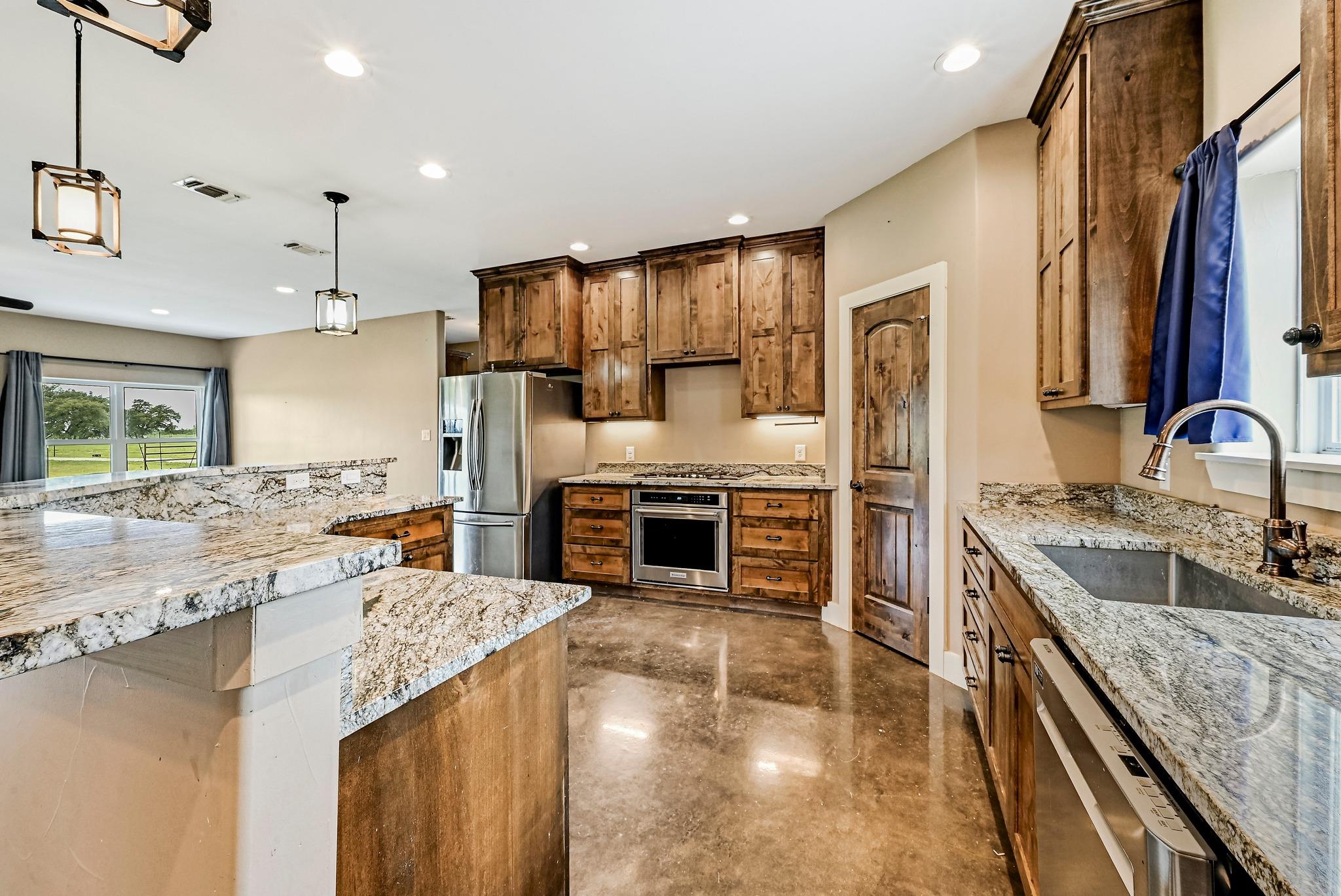 1608 County Road 204 None, Liberty Hill, TX 78642